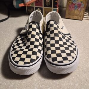 Vans Classic Slip-On shoes. Size 7.5 womens or size 6 mens. Canvas $25
